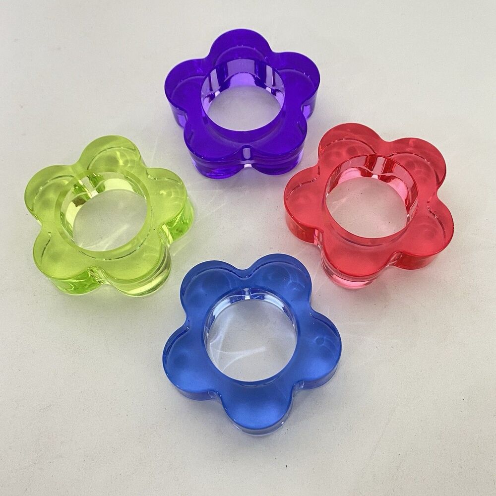 Vintage Acrylic Flower Daisy Poppy Napkin Rings Set of 4 Retro Mod Table Decor